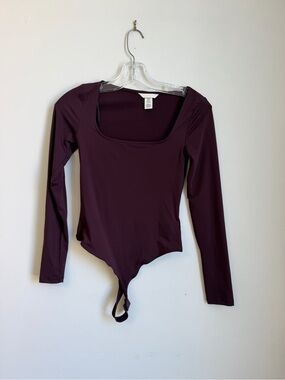 H&M Long Sleeve Square Neck Bodysuit - Plum